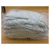 New 88x88 inch comforter (white)