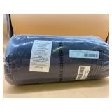 New 82x86 inch down alternative comforter