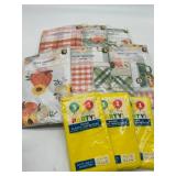 Lot of 6 Fall Themed Tablecloths, Size 60 In Round