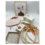 Large Lot of Fall Items Including Yard & Wall Deco