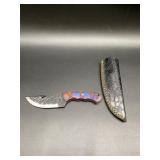 custom fixed-blade Damascus steel hunting knife wi
