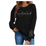 Size med PINK GOES GOOD WITH GREEN WICKED PULLOVER
