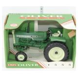 Collector Edition, Oliver 1555 tractor, Ertl,