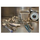 3 ice cream scoops, (8) 2 tsp ladles, 3 tongs 3 ice cream scoops, (8) 2 tsp ladles, 3 tongs