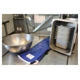 13 hotel pans, Stainless steel bowl, hot mitts