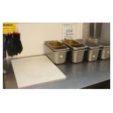 (8) SS hotel pans, 2 plastic pans (8) SS hotel pans, 2 plastic pans