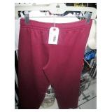 WHITEHALL TSHIRT AND SWEATPANTS