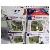 BASEBALL HOLDER WITH PEDESTAL