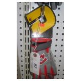 DEMARINI RED BATTING GLOVES