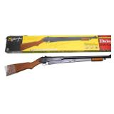 Daisy No. 25 BB Gun w/engraved frame, NIB