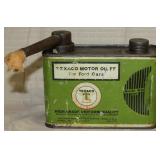 orig Texaco half gallon oil tin w/spout "Texaco