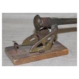 cast iron cap firing cannon 4" long