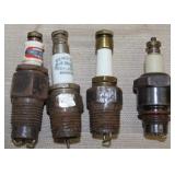 (4) spark plugs, "Cross Country Twin Power",