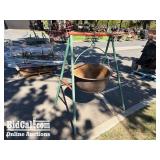 Large Pot with Stand