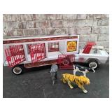 Wild Animal Circus Truck, Trailer, Animals