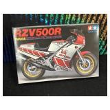 Tamiya RZV500R Yamaha 1:12 Scale Model