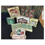 Large Lot of Vintage Christmas Dï¿½cor