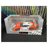 UT Models 1:18 Scale Model Porsche 911 GT1