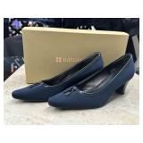 New Naturalizer Alla Navy Fabric Shoes Size 6