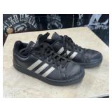 Womens Adidas Size 7