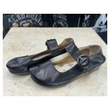 Clarks Originals Leather Shoes Size 7
