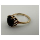 10K Gold and Black Stone Ring Size 5.5, 2.24 Grams