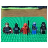 (5) Star Wars Lego People with Accessories