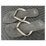 New Reef Cushion Sandals Size 11