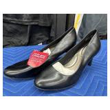 New Dexflex Comfort Heals Size 10