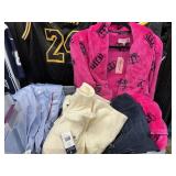 (22) New Pieces of Mostly Women