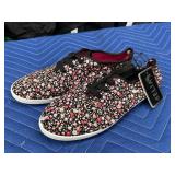 New Delias Tennis Shoes Size 10