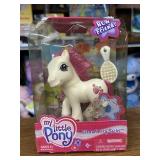 NIP 2003  My Little Pony Strawberry Swirl