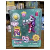 NIP 2008 My Little Pony Ponyville Sweetie Belle