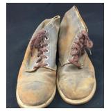 Shoes worn by Gary Sinise