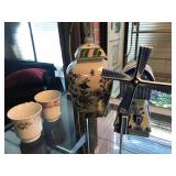 Porcelain Jar with Lid, Bosman Windmill Music box