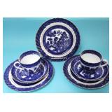 EARLY PORCELAIN PLATES, CUPS/SAUCERS