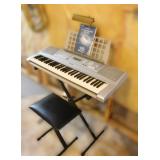 YAMAHA  ELECTRONIC KEYBOARD