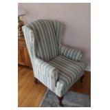 TRADITIONAL WINGBACK ARMCHAIR