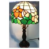 TIFFANY-STYLE TABLE LAMP