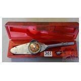 Snap-On Torqometer in Case.