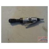 Central Pneumatic 34900 1/4" Air Ratchet.