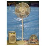 2 Fans and 1 Heater. 2 Fans and 1 Heater.