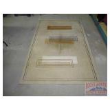 5'X8' Beige & Tan Area Rug. 5'X8' Beige & Tan Area Rug.
