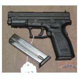 Springfield XD40 Service .40 S&W Pistol.