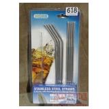 New HiDR8 STainless Straw Set W/ Brushes.