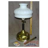 Vintage Brass Double Mantle Oil Lamp.