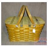 Vintage Wicker Picnic Basket.