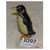 Neat Tin Litho Key Wind Penguin, NO key.