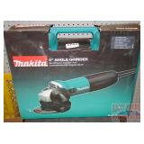 Makita 4" Angle Grinder in carry case