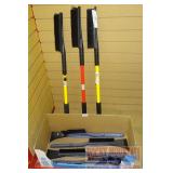 Snow/ ice scrapers 7 - 3-32" snow brush/scraper, 4